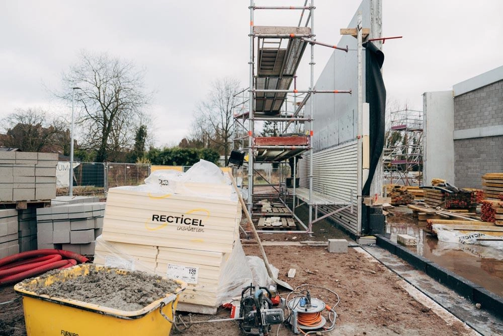 Projet Stekene Cultuurhuis avec Recticel Eurowall Impact isolation 9