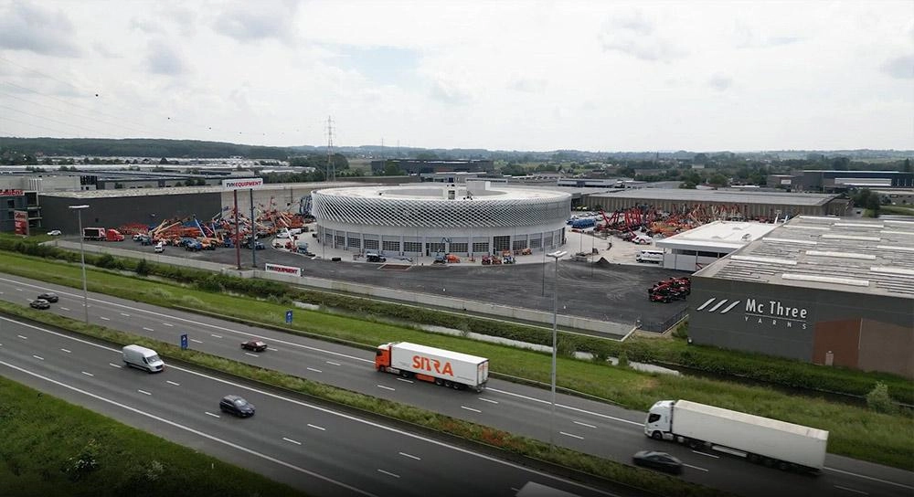 « Le Nid » : un nouveau bâtiment efficace sur le plan énergétique et fonctionnel pour TVH Equipment - Recticel Eurothane Silver