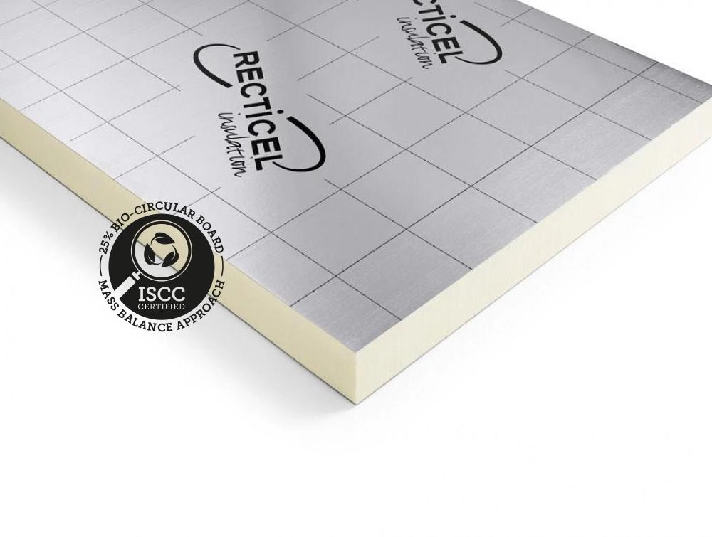 Eurothane Silver A Impact panneau d'isolation thermique incliné pour toits plats - installation